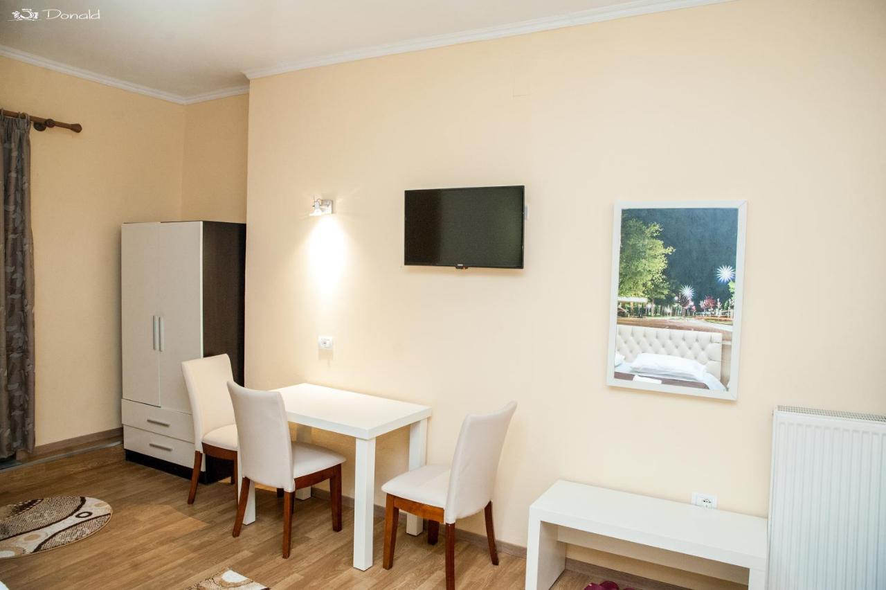 Hotel Edea Korce Exterior photo